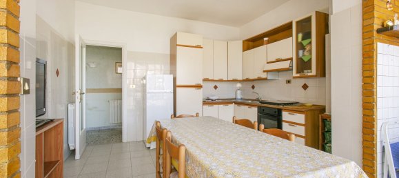 4 bedrooms Apartment in Anzio, Italy No. 380342 4