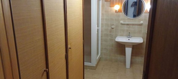 3 Schlafzimmer Haus in Regusse, France, Nr. 329030 4