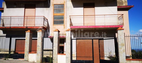 Villa T4 em Carini, Italy N.º 44630 3