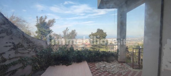 Villa T4 em Carini, Italy N.º 44630 15