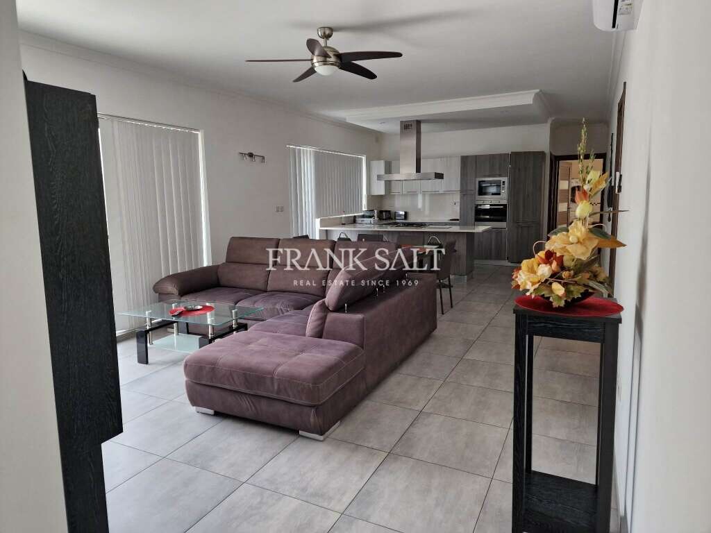 Пентхаус с 3 спальнями в Manikata, Мальта № 10741