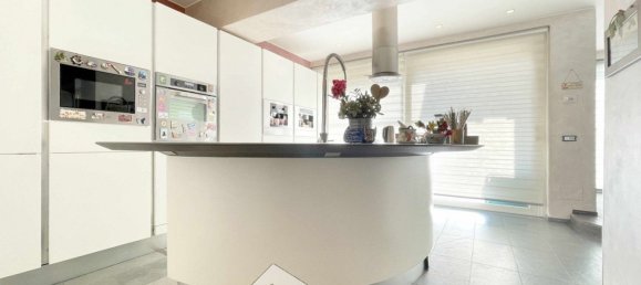 6 Schlafzimmer Villa in Romagnano Sesia, Italy, Nr. 377451 10