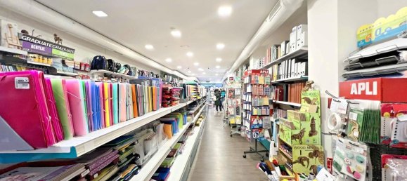 Коммерческая недвижимость 300м² в Ла-Корунья, Испания № 45750 3