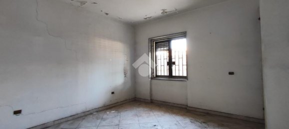 3-salle Appartement à Melito di Napoli, Italy No. 237350 3