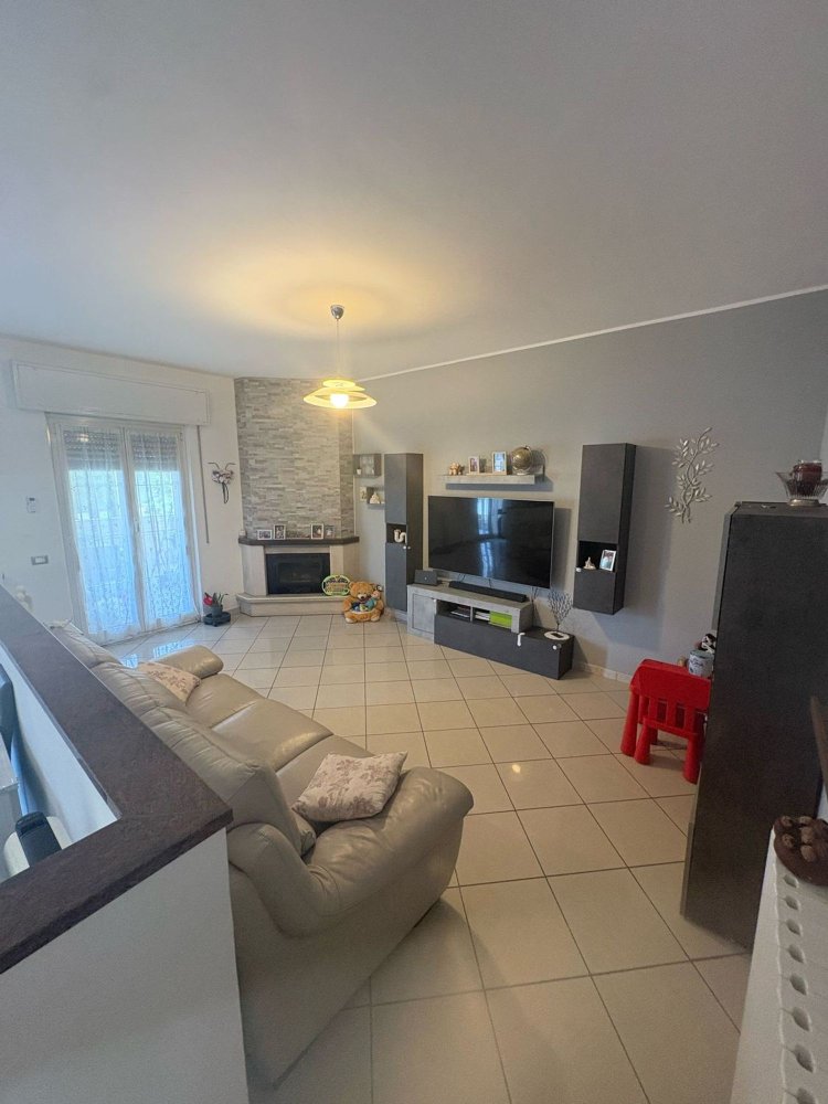 3 bedrooms Apartment in Settala, Italy No. 357897