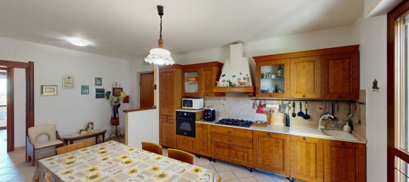 5 rooms Apartment in Chiaravalle, Italy No. 284348 5