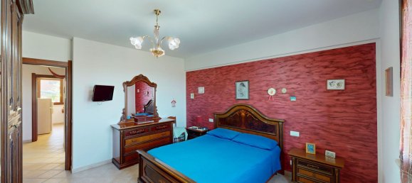 5 rooms Apartment in Chiaravalle, Italy No. 284348 15