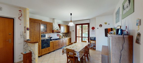 5 rooms Apartment in Chiaravalle, Italy No. 284348 6