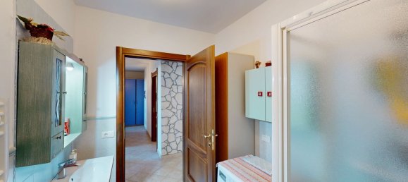 5 rooms Apartment in Chiaravalle, Italy No. 284348 12