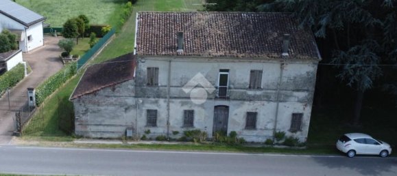 8 chambres Villa à Gonzaga, Italy No. 359695 12