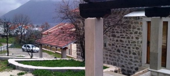 130m² House in Kotor, Montenegro No. 403 4