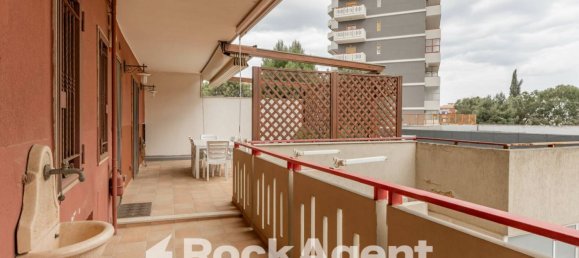 Apartamento de 3 dormitorios en Bari, Italy No. 305816 6