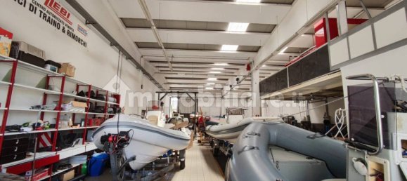 Entrepôt à Cagliari, Italy 380m² No. 308786 4