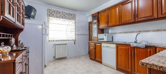 3 bedrooms Apartment in Leiria, Portugal No. 75619 7