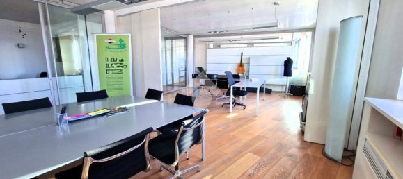 5 rooms Office in Treviso, Italy No. 194354 2