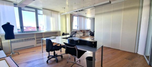 5 rooms Office in Treviso, Italy No. 194354 4