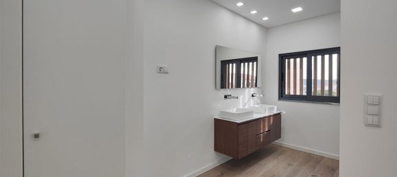 4 Schlafzimmer Haus in Loures, Portugal, Nr. 102769 13