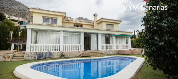 5 bedrooms Villa in Altea La Vella, Spain No. 11747 2