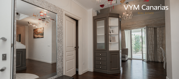 5 bedrooms Villa in Altea La Vella, Spain No. 11747 4