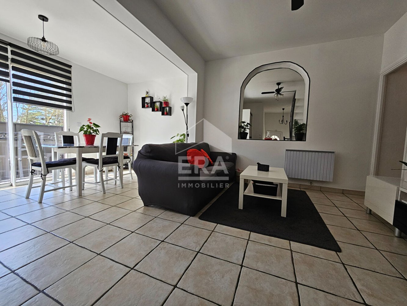 6 rooms House in Neuilly-sur-Marne, France No. 151221