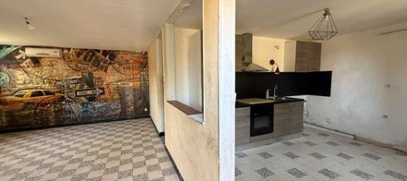 3 bedrooms House in Dormans, France No. 305277 3