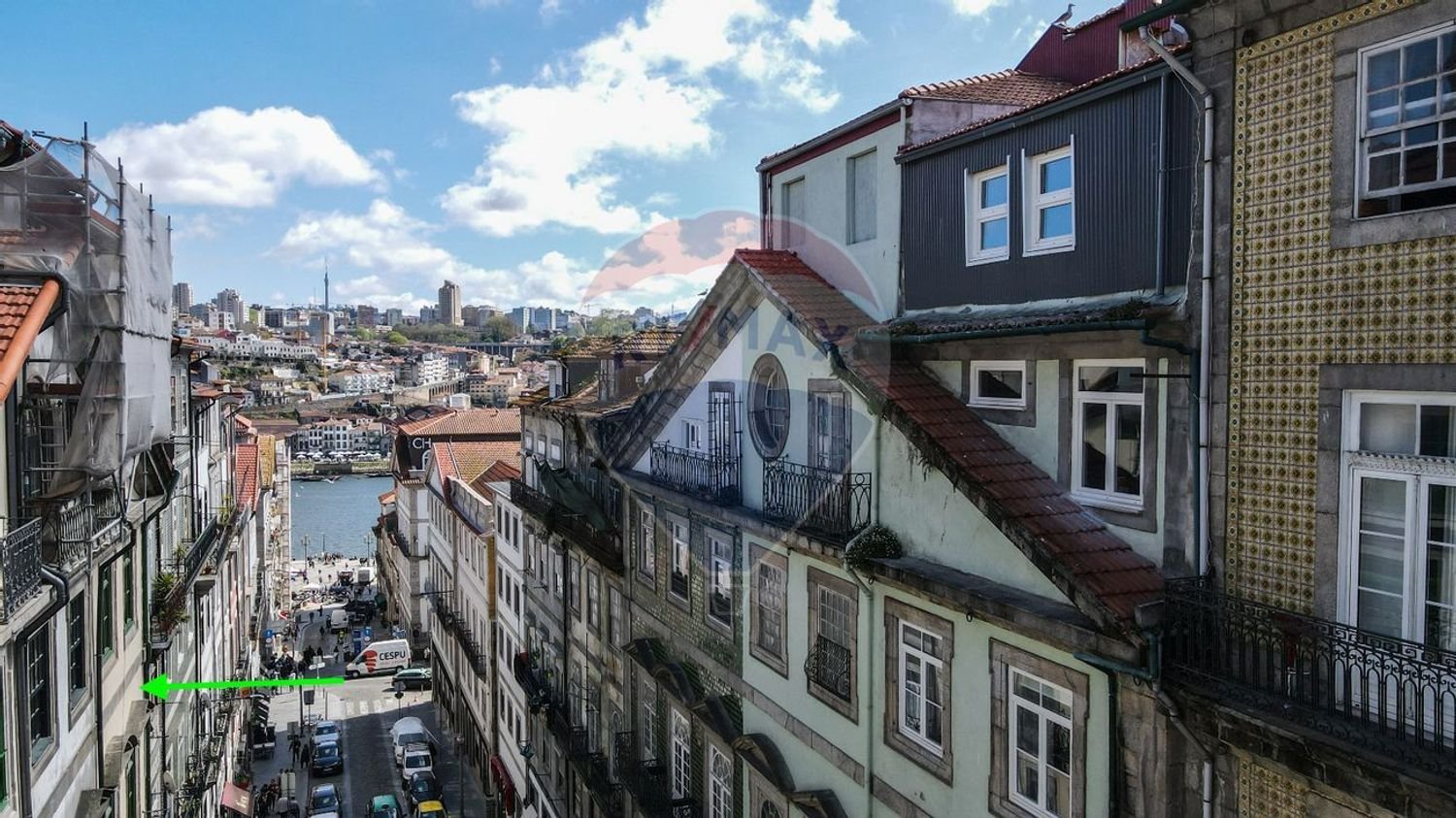 61m² Office in Porto, Portugal No. 43814