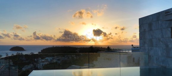 2 bedrooms Condo in Phuket, Thailand No. 7689 8