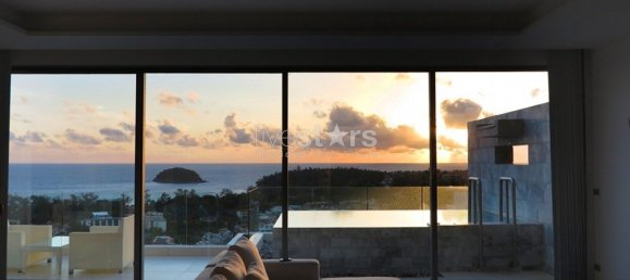 2 bedrooms Condo in Phuket, Thailand No. 7689 5