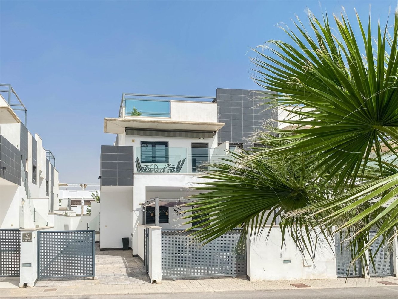 2 bedrooms Penthouse in Torre de la Horadada, Spain No. 224892