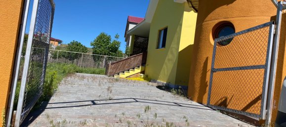 3 bedrooms Property in Trabzon, Turkey No. 22682 4