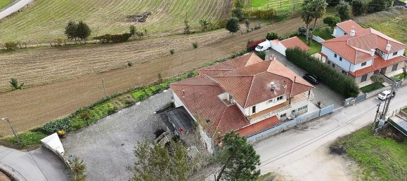 5 bedrooms House in Guimaraes, Portugal No. 39162 3