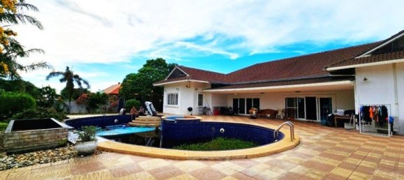 5 bedrooms Cafe / restaurant in Pattaya, Thailand No. 23027 12