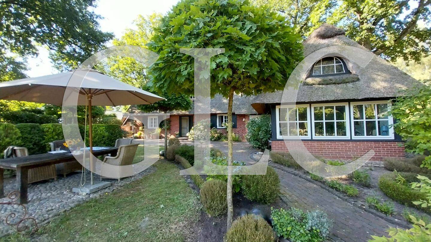 Дом с 6 комнатами в Verden, Германия № 237523