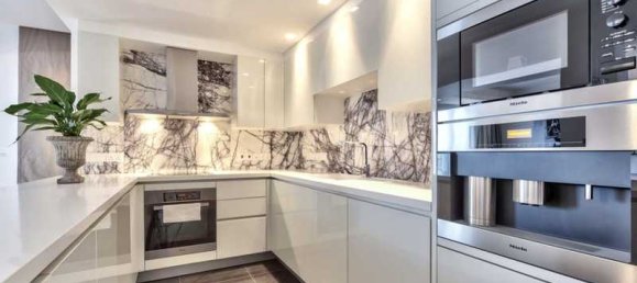 4 bedrooms Penthouse in Germasogeia, Cyprus No. 15061 2