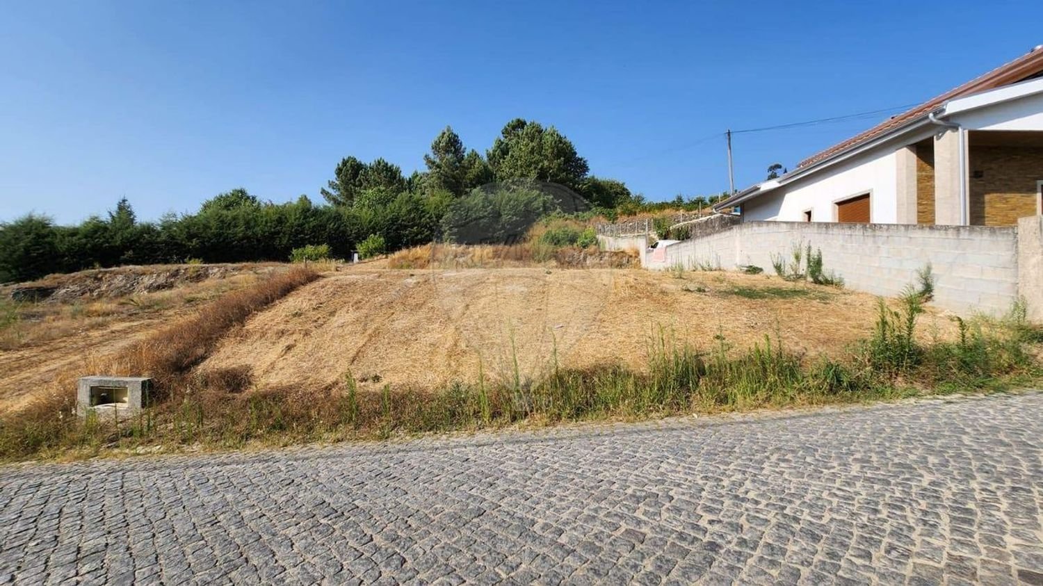  Land in Amarante, Portugal No. 284777
