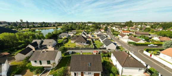 3 Schlafzimmer Haus in Romorantin-Lanthenay, France, Nr. 270717 4