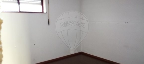 304m² Commercial property in Viseu, Portugal No. 39676 17