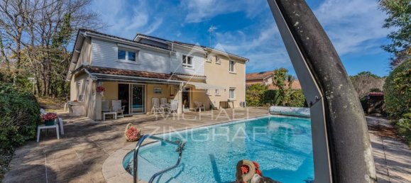 5 bedrooms Castles in La Teste-de-Buch, France No. 352826 2