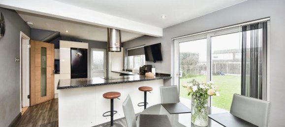 3 bedrooms House in Maidstone, United Kingdom No. 10596 2