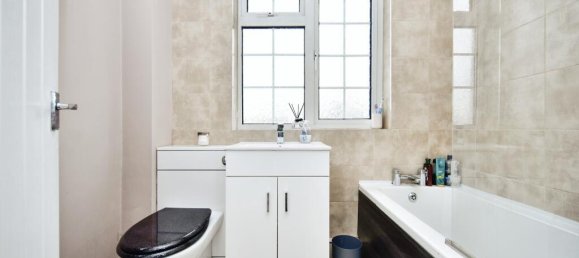 3 bedrooms House in Maidstone, United Kingdom No. 10596 42