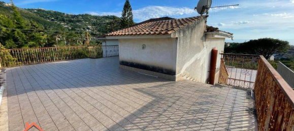 4 bedrooms Villa in Castellabate, Italy No. 170064 15