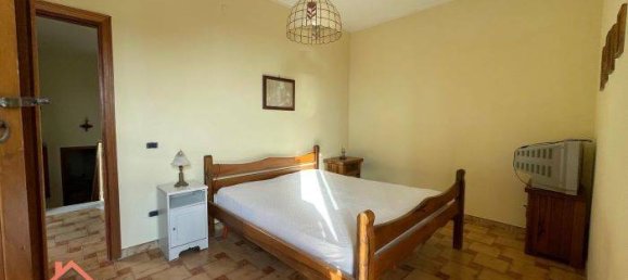 4 bedrooms Villa in Castellabate, Italy No. 170064 9