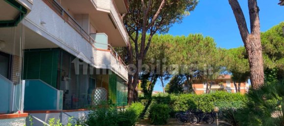 1 bedroom Apartment in Massa, Italy No. 299694 2