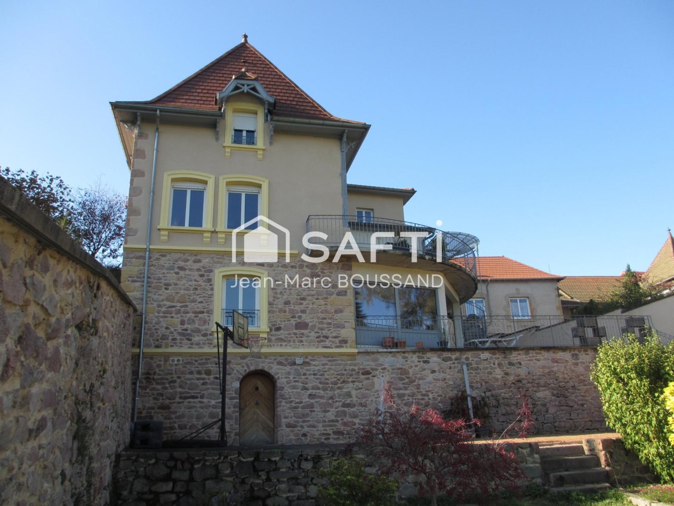 4 bedrooms House in Belmont-de-la-Loire, France No. 279061