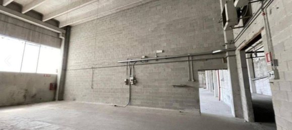 Armazém em Legnano, Italy 2235 m² N.º 163547 2