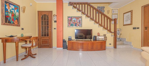 5-Zimmer Villa in Druento, Italy, Nr. 16396 2