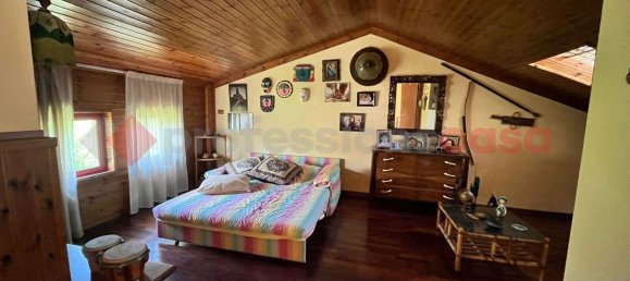 8 rooms House in Arezzo, Italy No. 37669 25