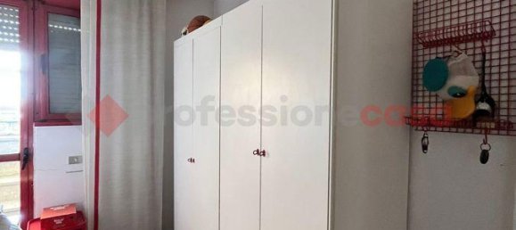 8 rooms House in Arezzo, Italy No. 37669 29