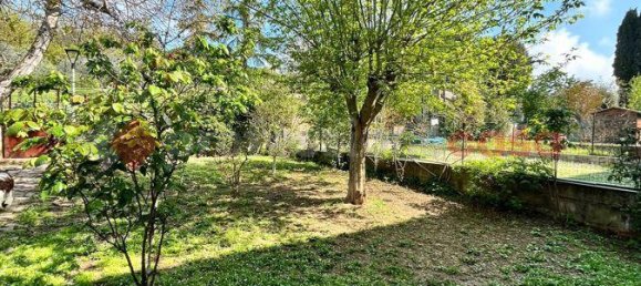 8 rooms House in Arezzo, Italy No. 37669 4