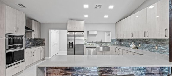 3 dormitorios villa en venta en Miami, Miami-Dade, Florida, USA № 614177 13